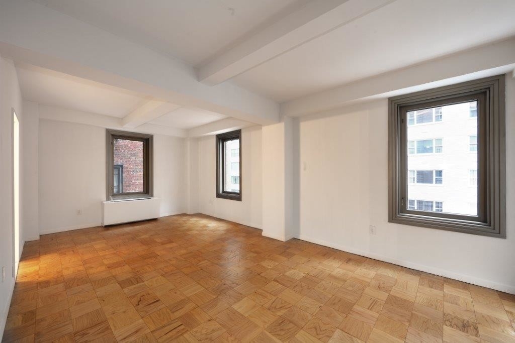 101 West 55th Street - Photo 4