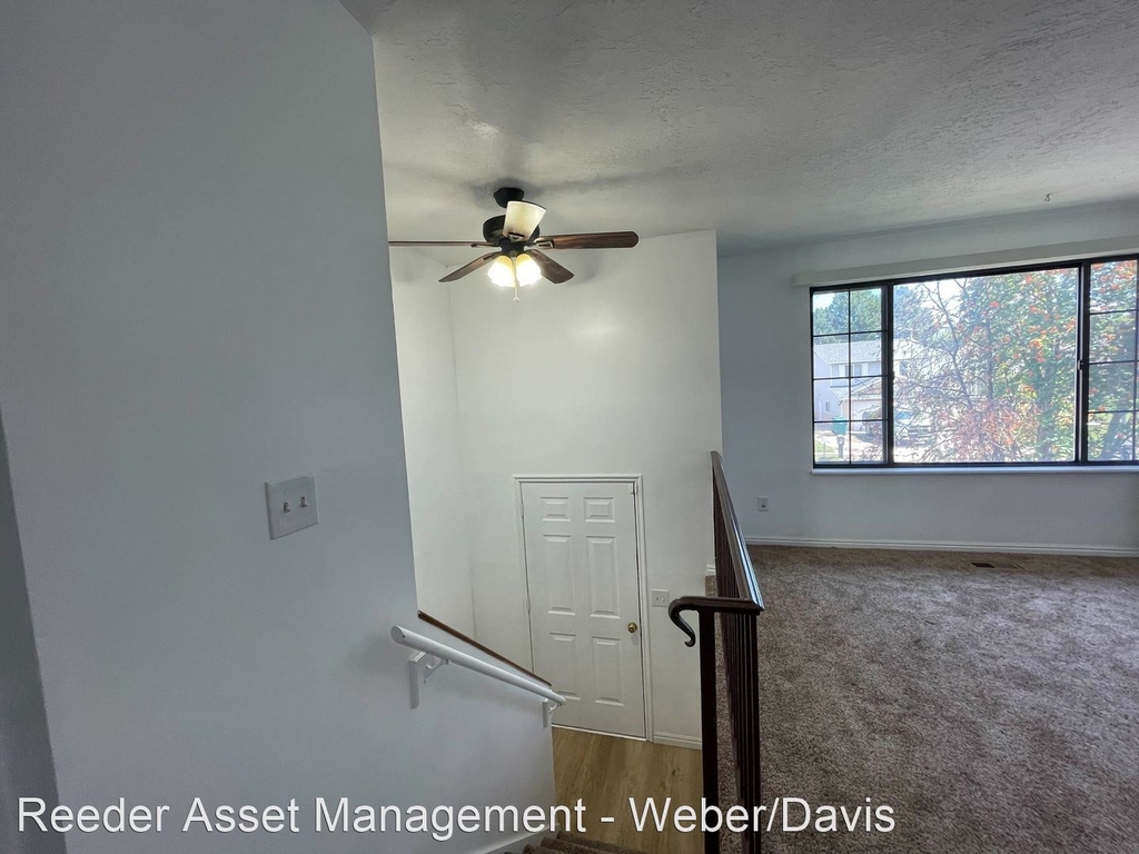 5621 South 2950 West - Photo 13