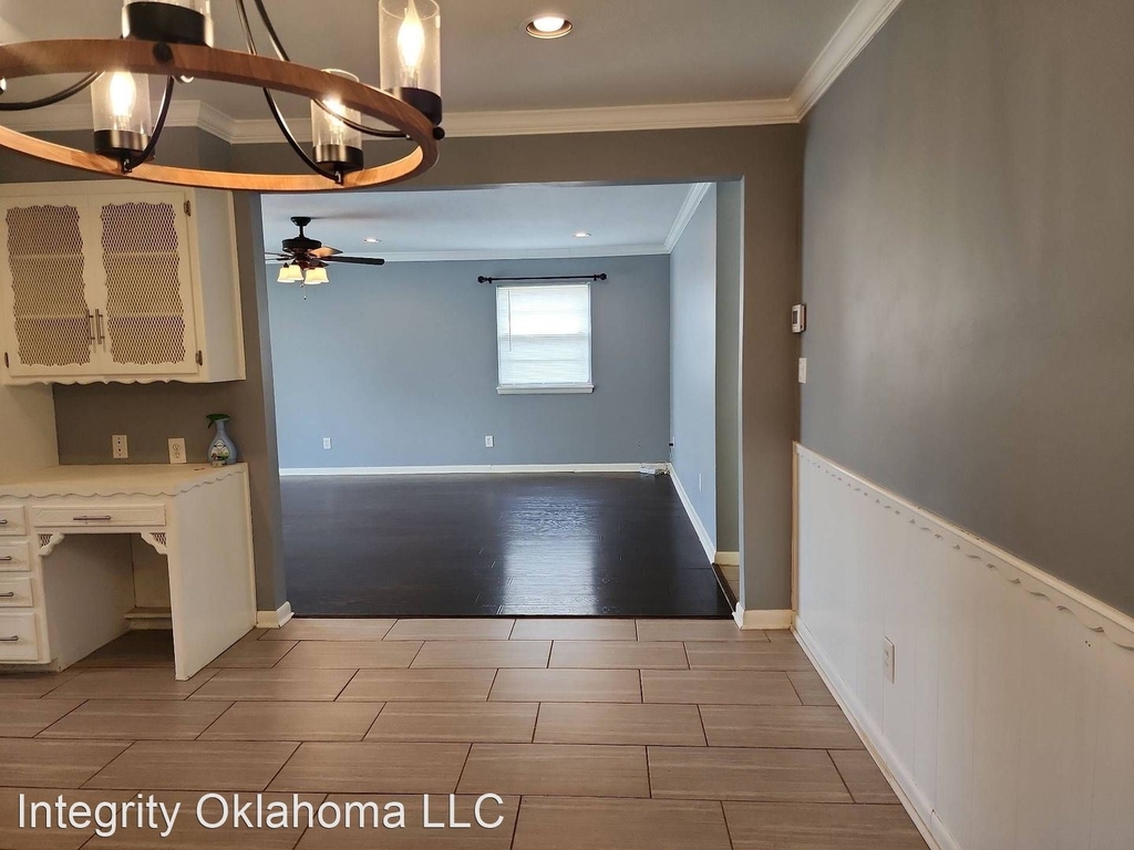 2741 Plymouth Lane - Photo 13