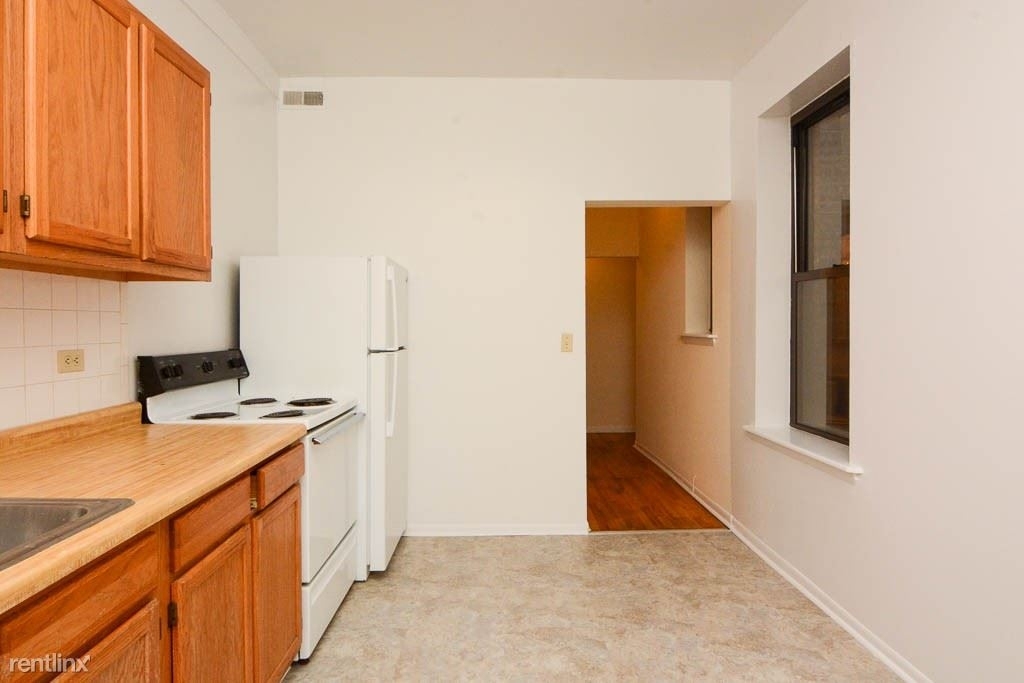 2319 N. Kedzie Boulevard, Unit F3 - Photo 4