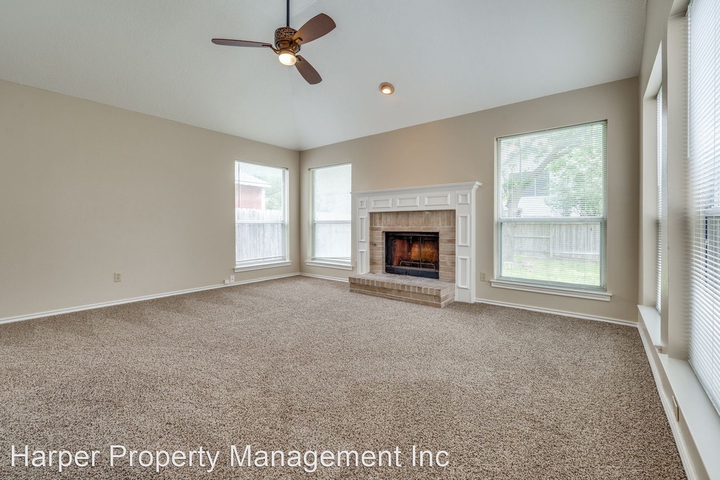 5802 Spring Crown - Photo 5