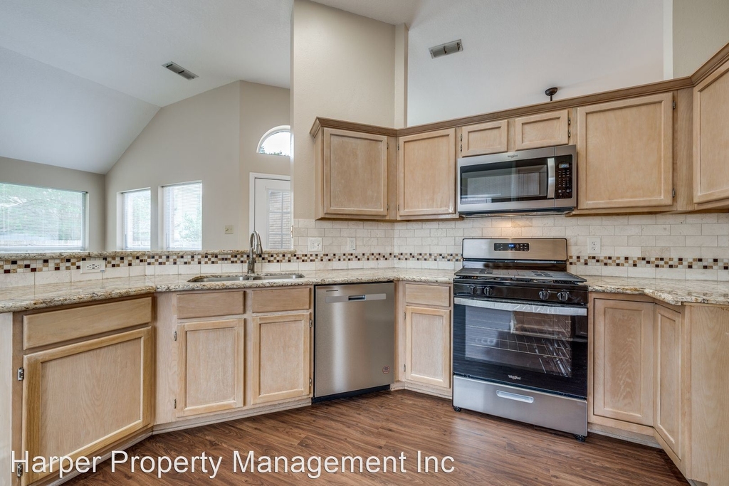 5802 Spring Crown - Photo 6