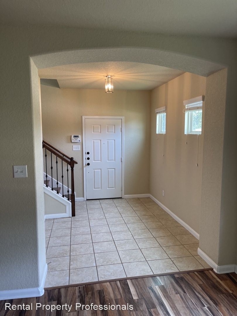 6847 Fort Bend - Photo 1