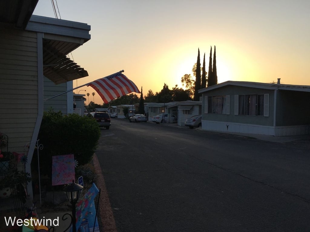 12380 4th St - Photo 1