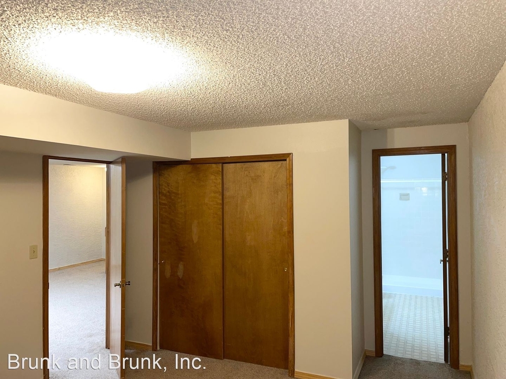 7815 Conifer Drive - Photo 18