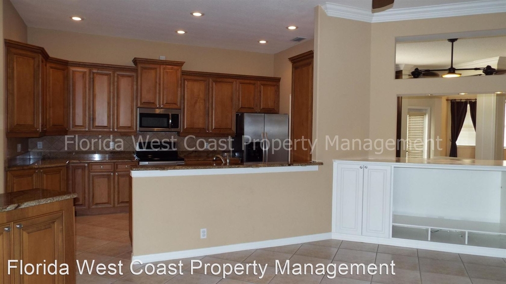 4727 Starboard Dr - Photo 11