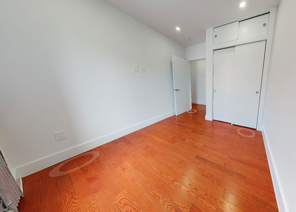 214 First Ave - Photo 5