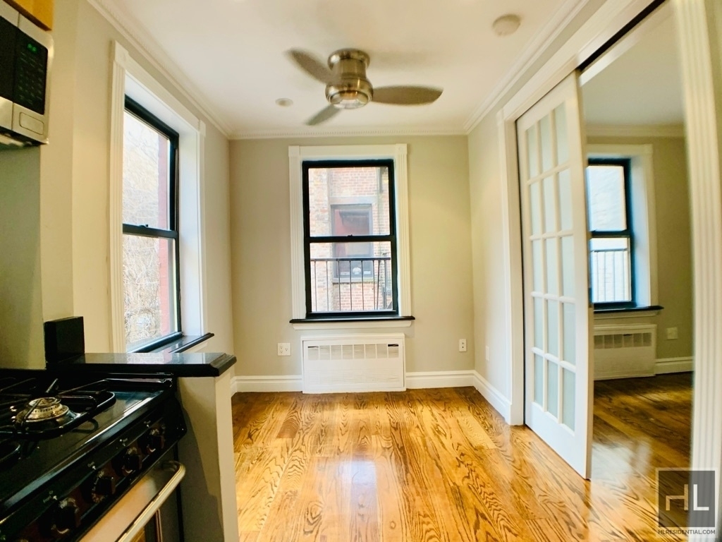 233 East 29th Street - Photo 1