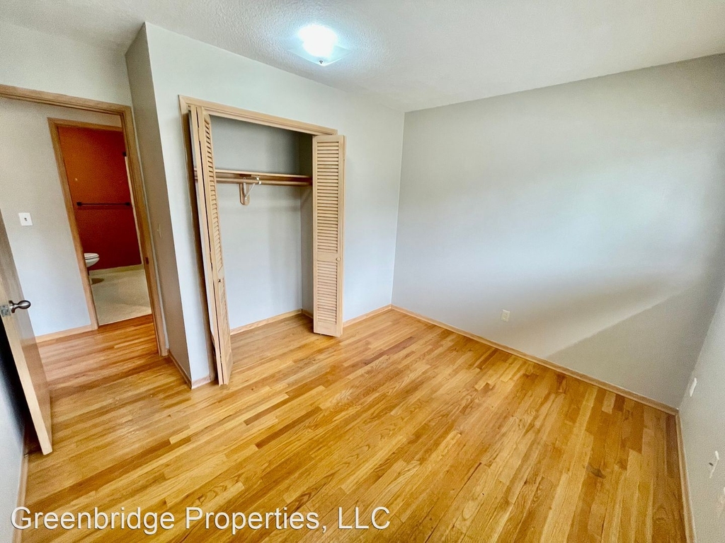 2037 Se 102nd Ave. - Photo 27