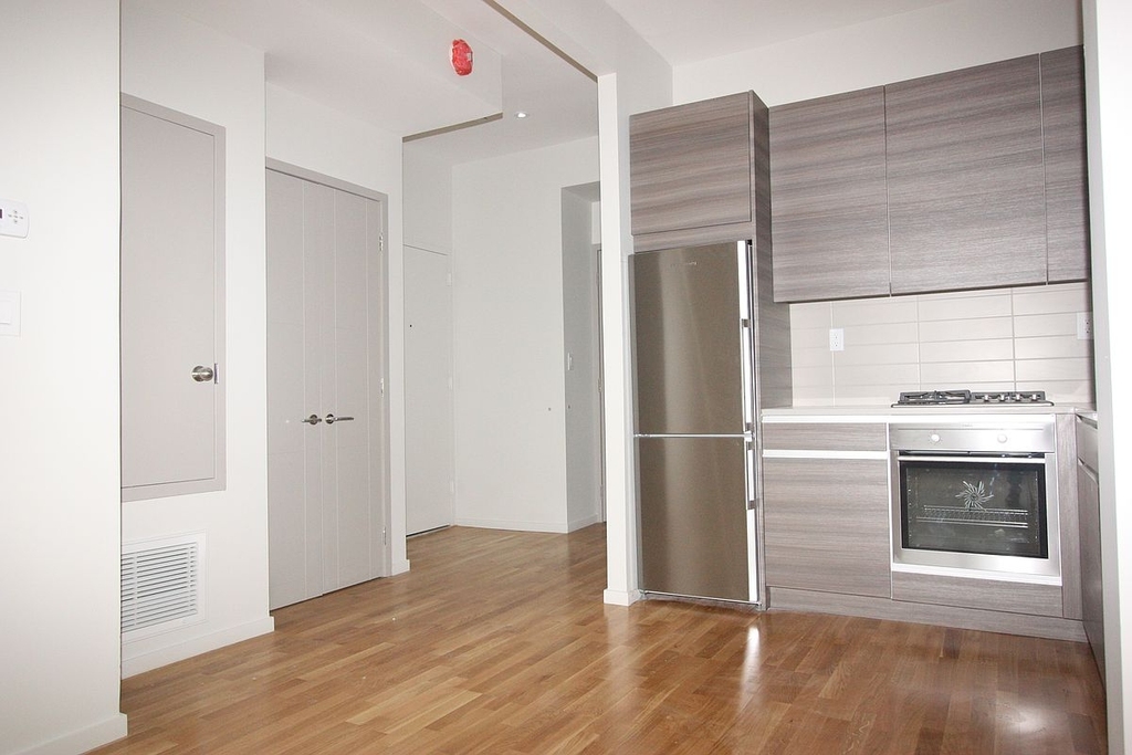 77 West 126th Street - Photo 3