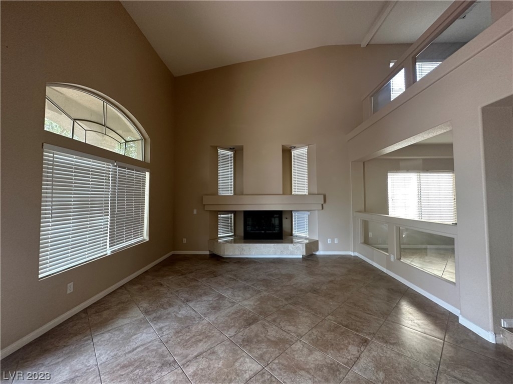 8282 Paradise Ridge Court - Photo 4