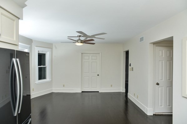 614 River Street - Photo 3