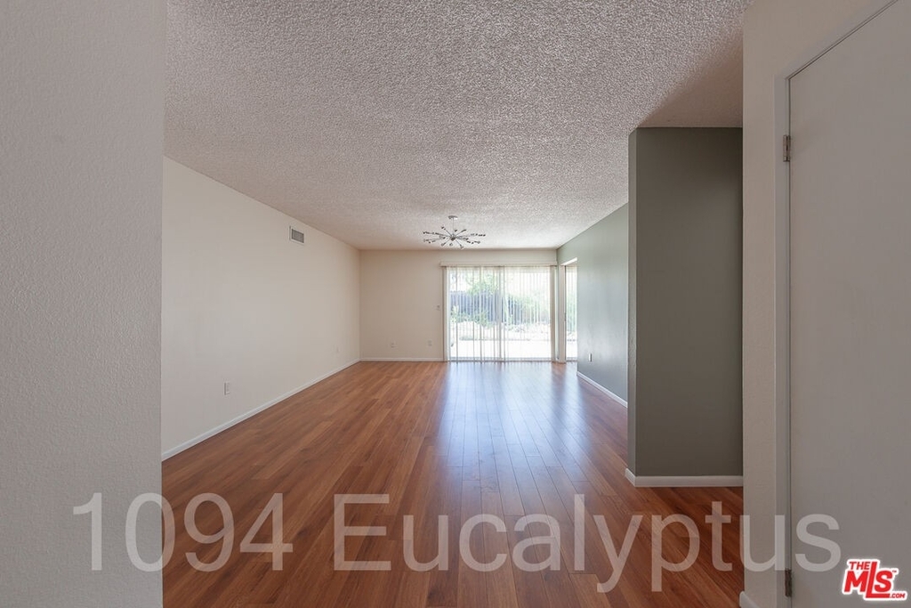 1094 Eucalyptus Ln - Photo 3