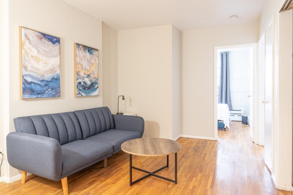 240 West 55th Street - Photo 1