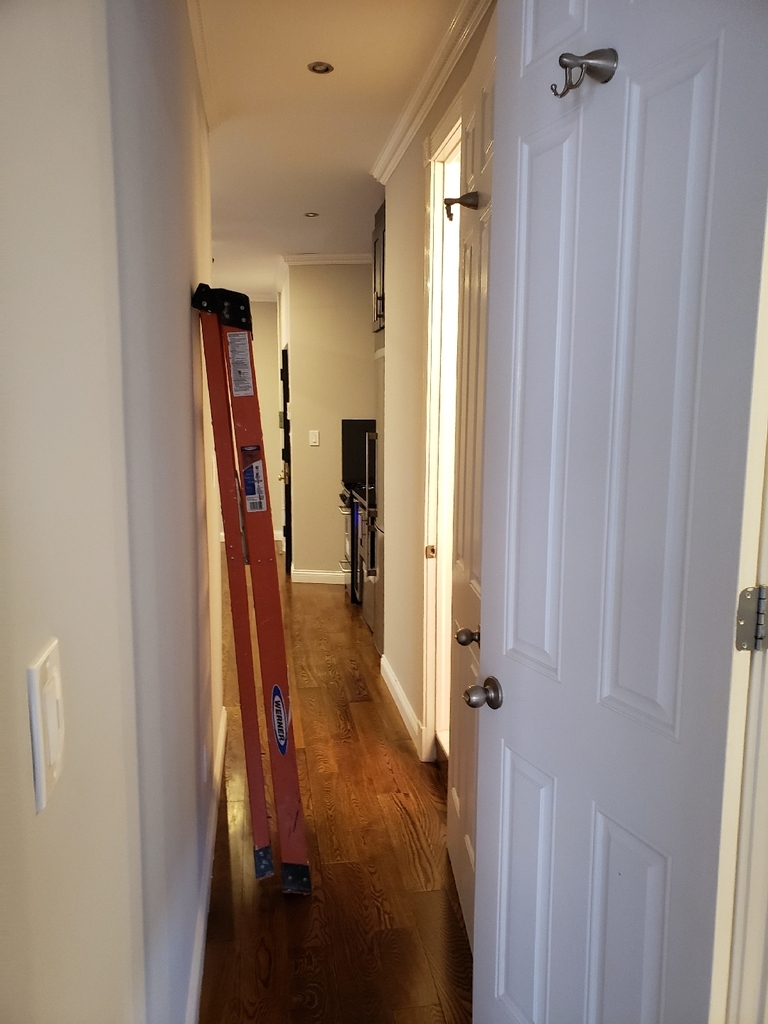 East 13th Street - Photo 4