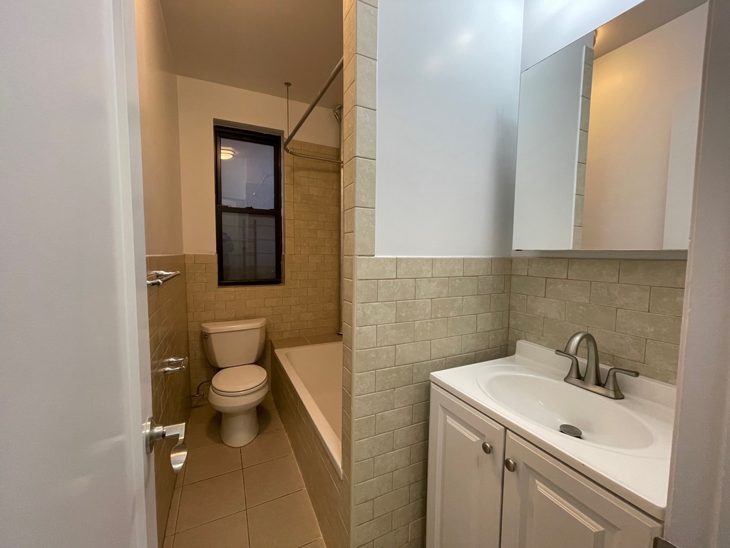 West 179th Street - Photo 5