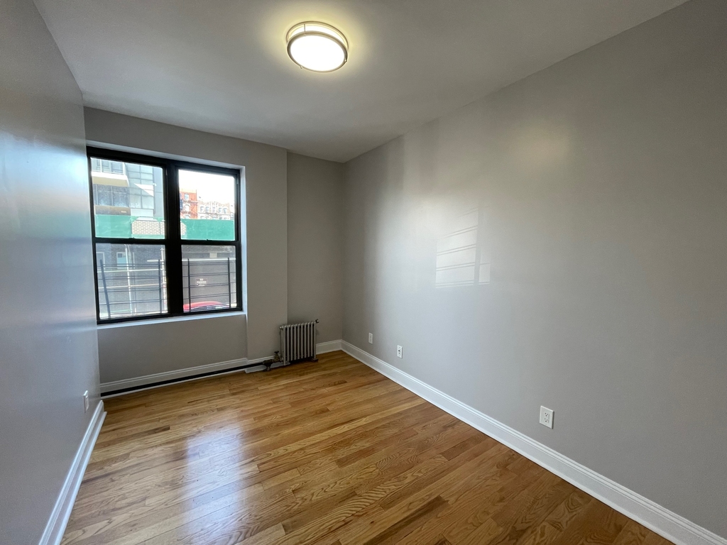 West 179th Street - Photo 6