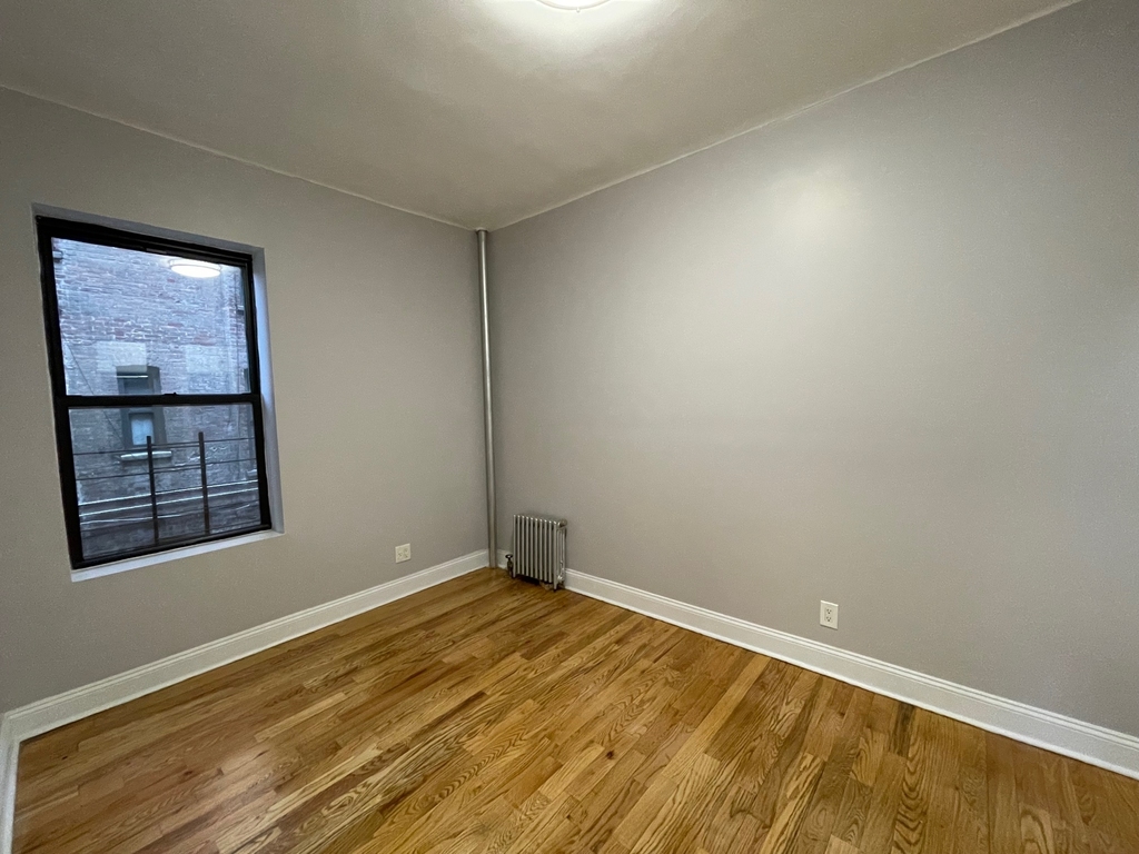 West 179th Street - Photo 10