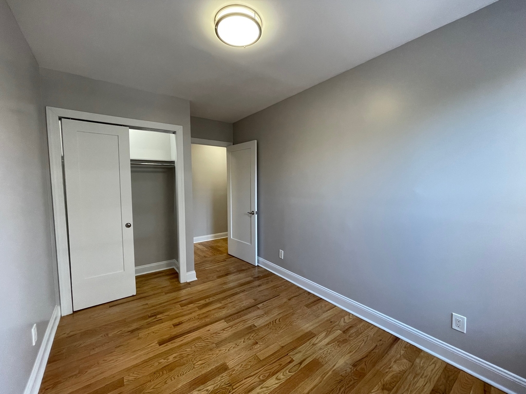 West 179th Street - Photo 7