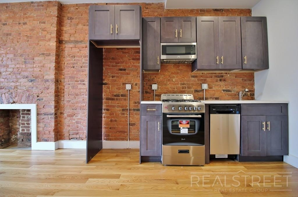 119 Ralph Ave - Photo 3