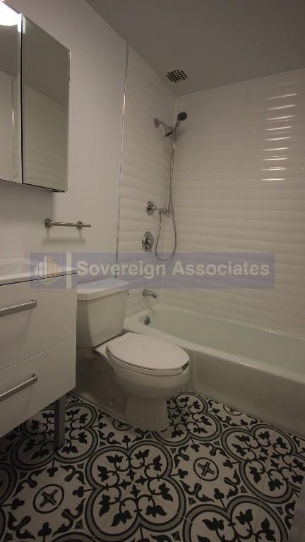 525 West 49th Street - Photo 2