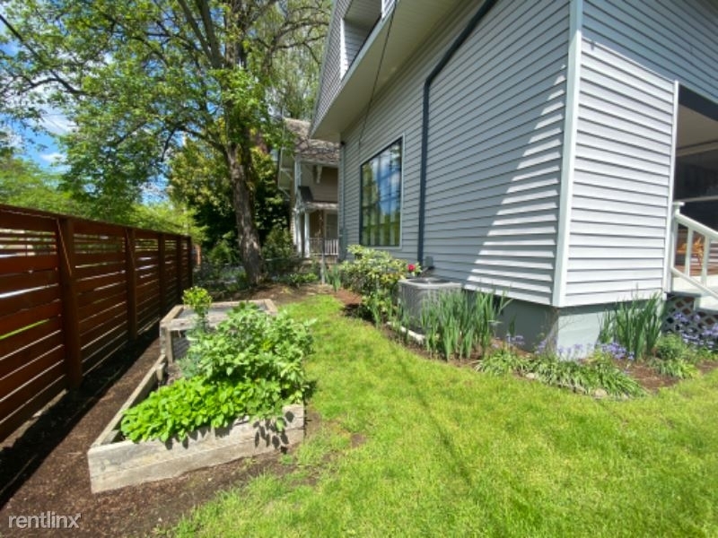 3705 Se Yamhill St - Photo 28