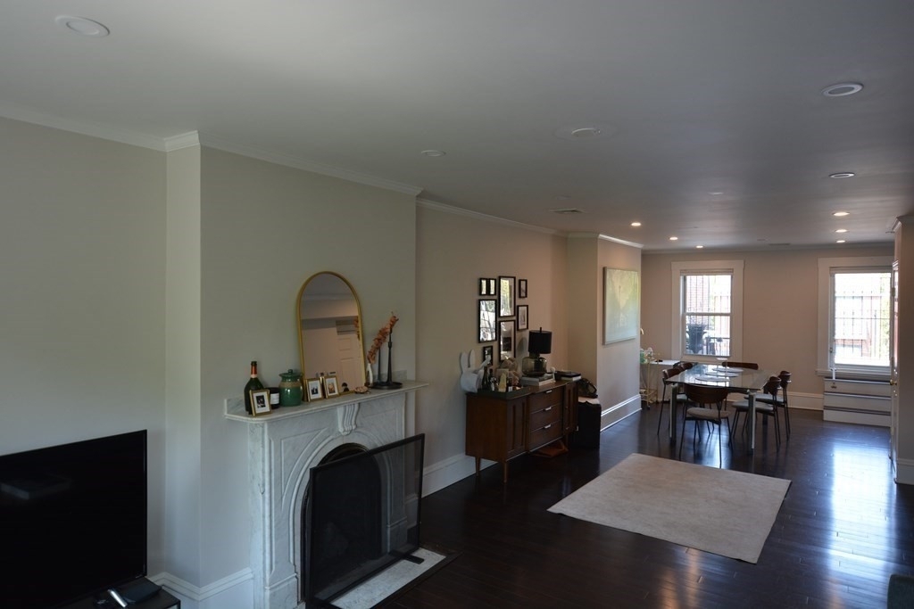 433 Shawmut Ave - Photo 2