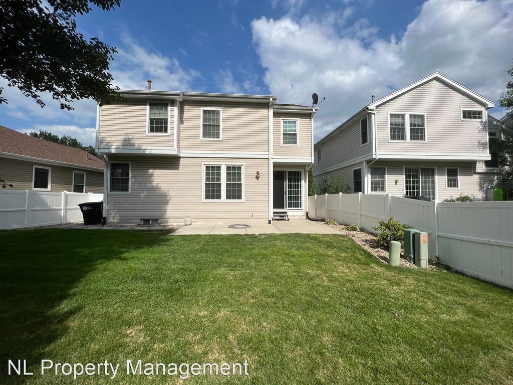 1706 S 173rd Court - Photo 20