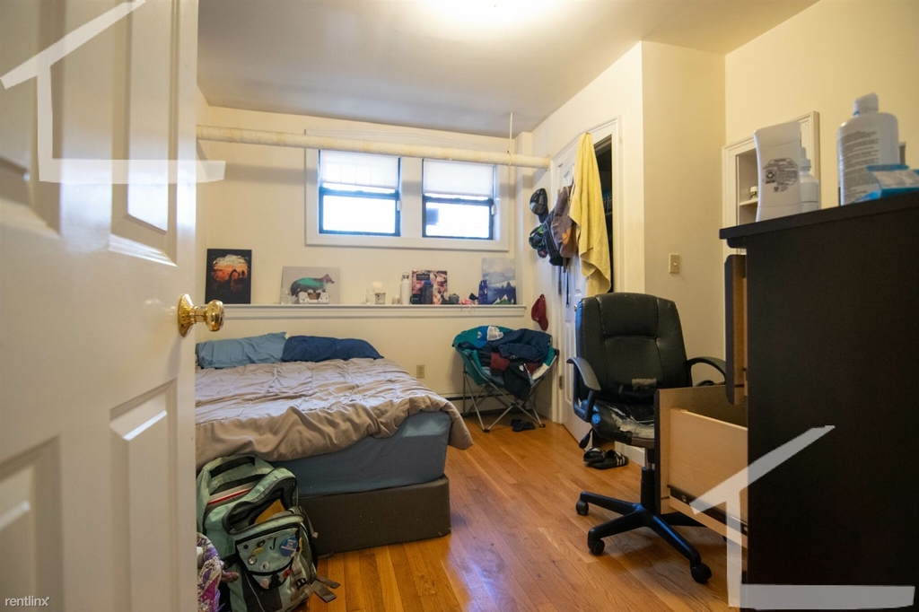 23 Glenville Ave Apt E - Photo 8