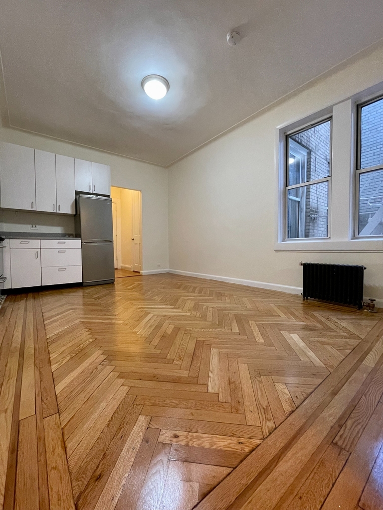 West 13th Street - Photo 1
