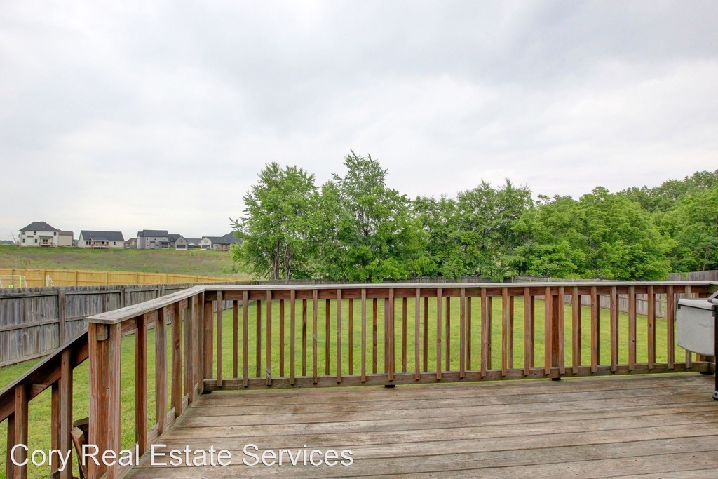 1261 Apple Blossom Road - Photo 14