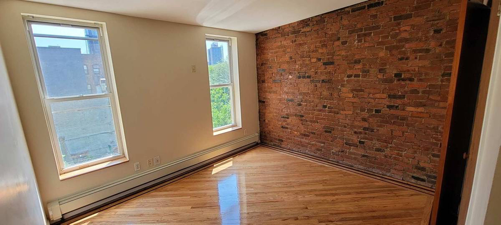 38 Greene Avenue - Photo 9