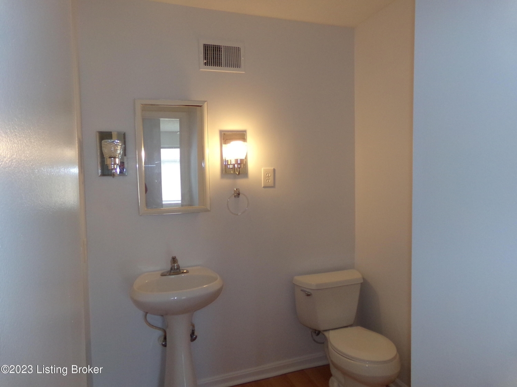 7088 Wildwood Cir - Photo 8