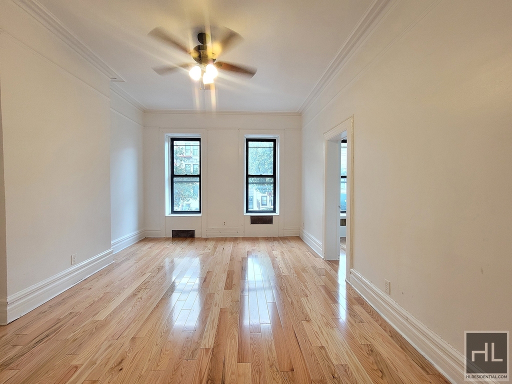 434 Bainbridge Street - Photo 1