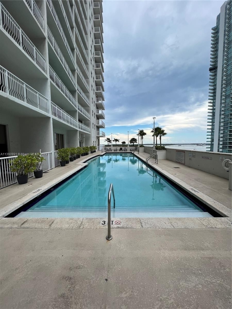 1200 Brickell Bay Dr - Photo 4