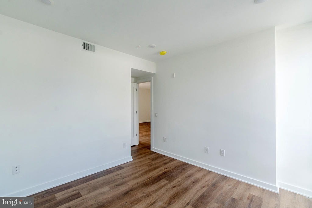 5904 Germantown Avenue - Photo 16