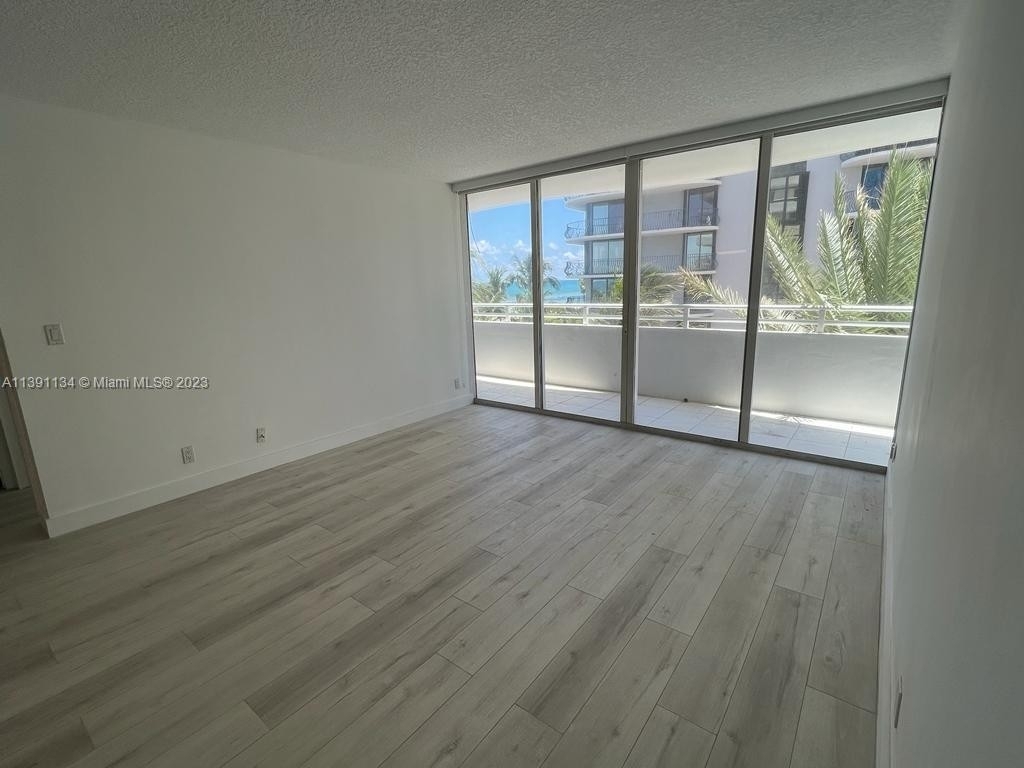 8911 Collins Ave - Photo 11