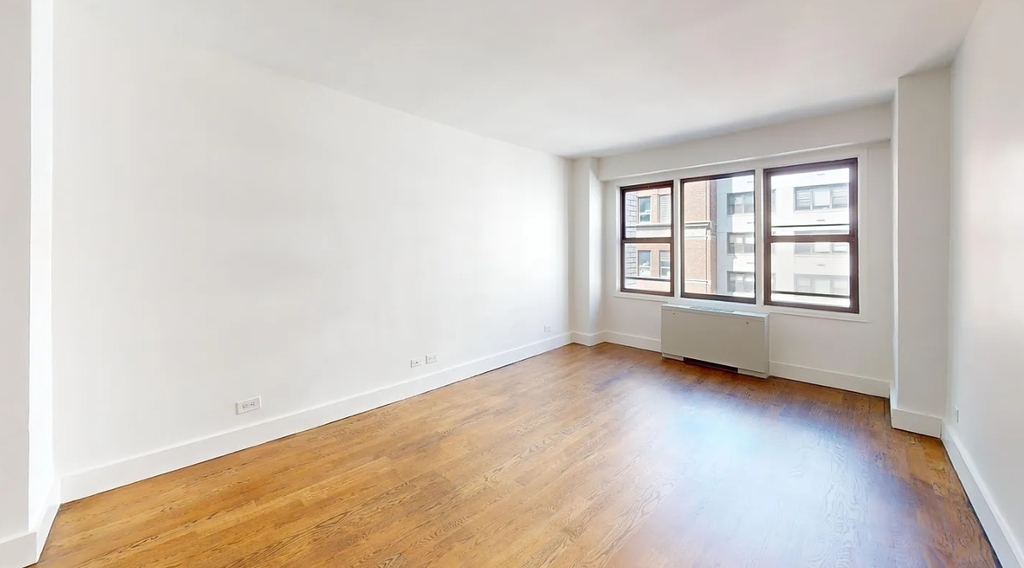 East 14th street  - Photo 1