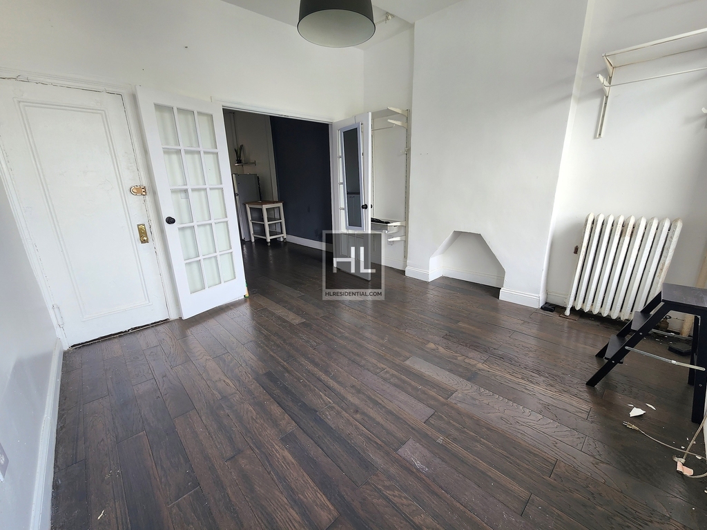 532 Flatbush Avenue - Photo 1