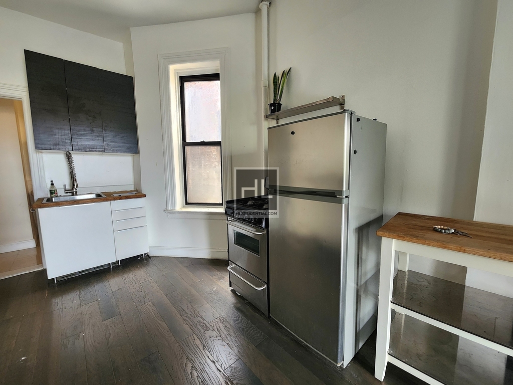 532 Flatbush Avenue - Photo 6