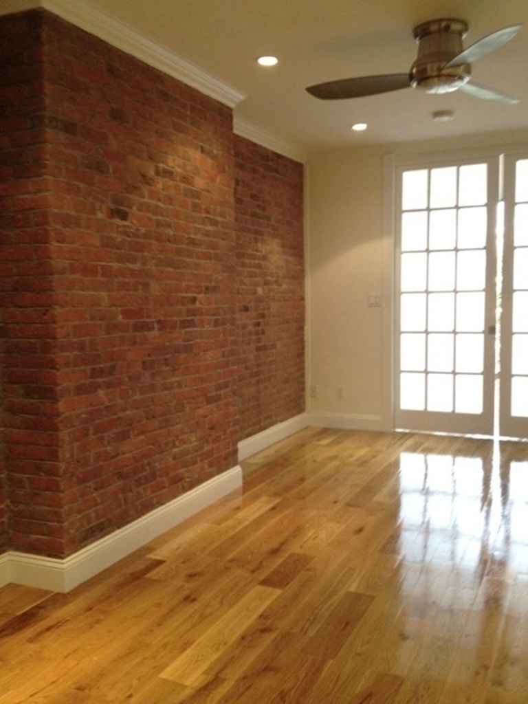 East 7th Street and 1st Avenue - Photo 1