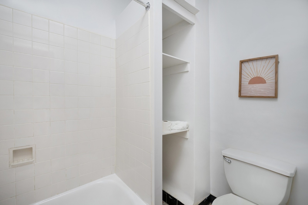 327 East 75th Street - Photo 13