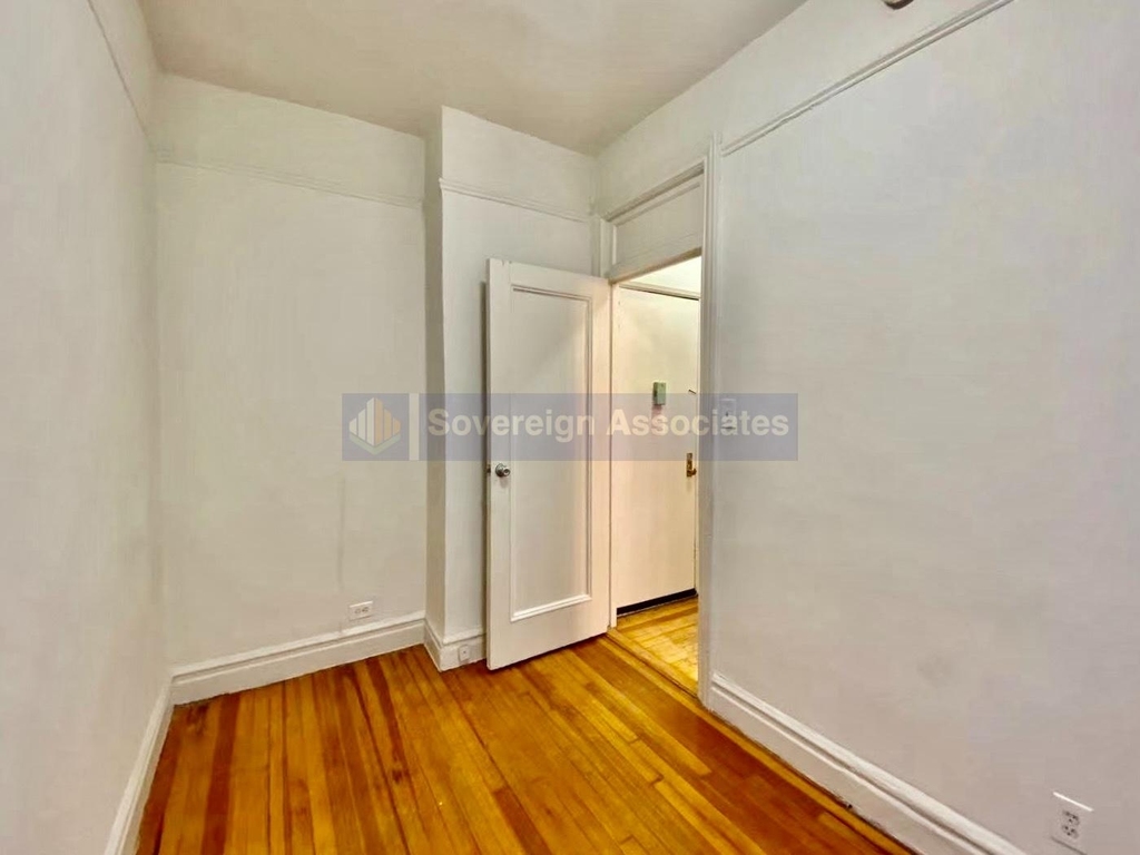 652 West 163rd Street - Photo 2