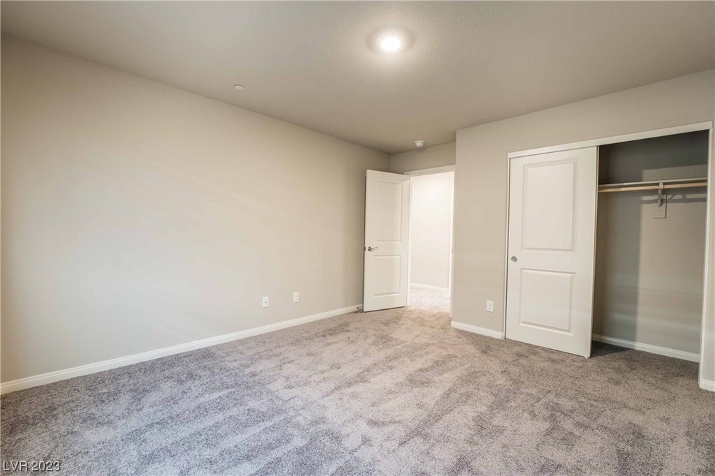 10928 Meridian Fields Avenue - Photo 15