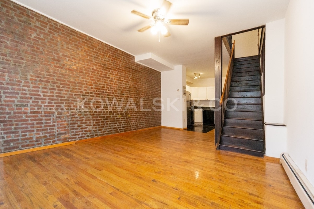 468 9th St. - Photo 3