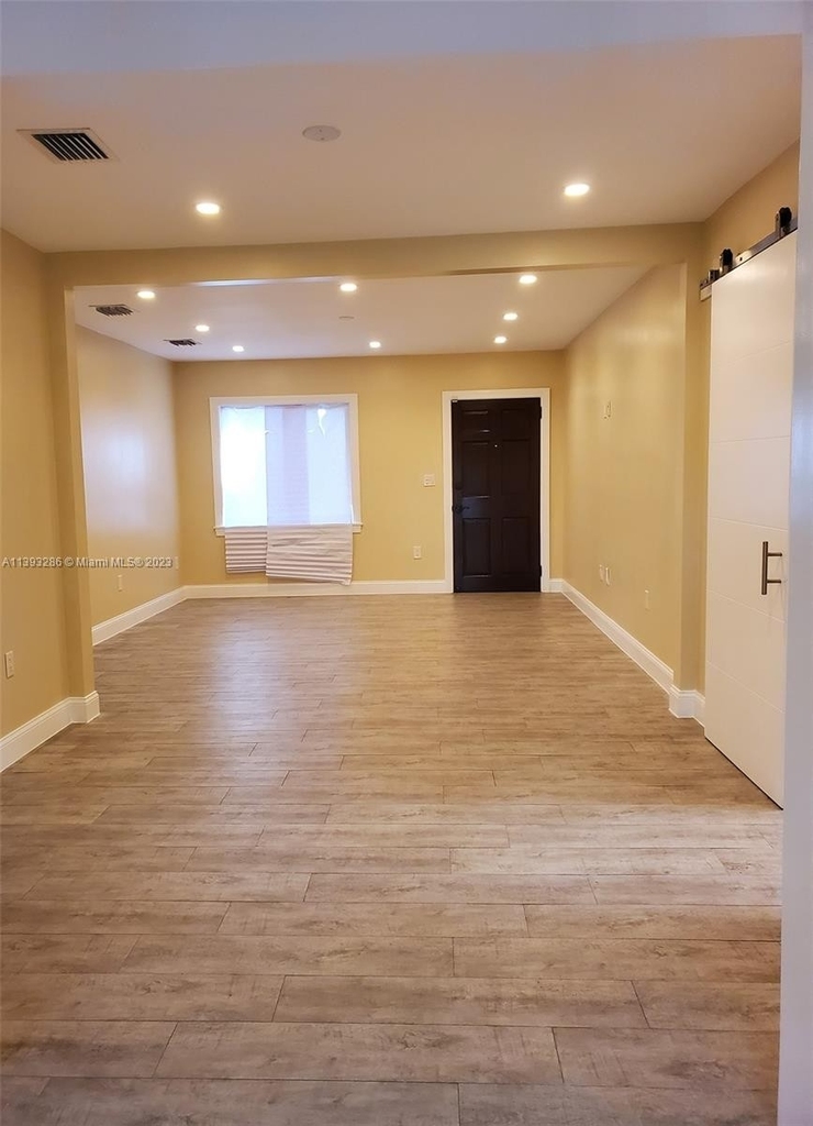 2375 Sw 21st Ter - Photo 6