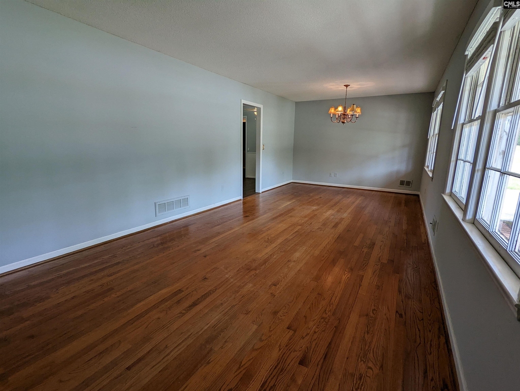 3135 Woodsen Circle - Photo 3