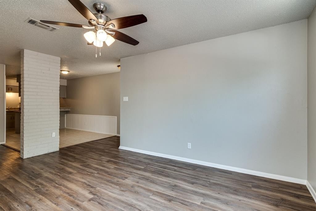 720 E Pecan Street - Photo 8