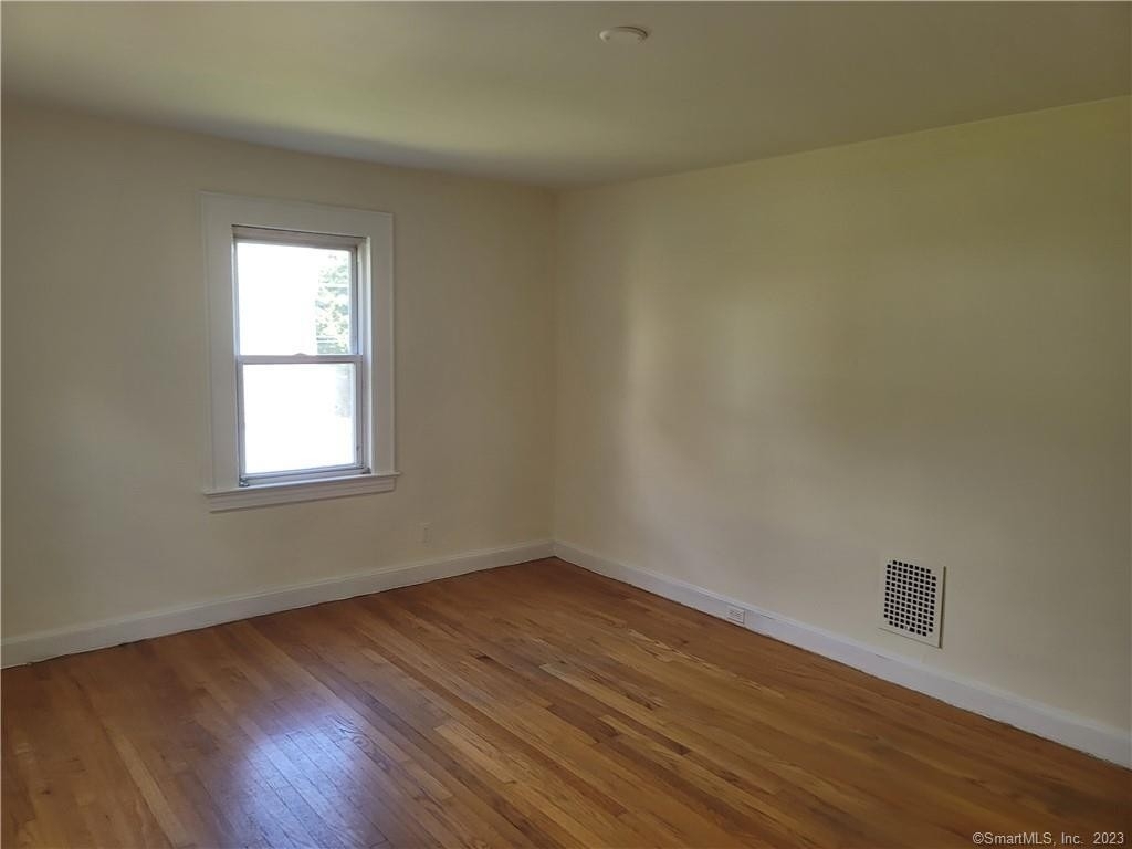 340 Knowlton Street - Photo 2