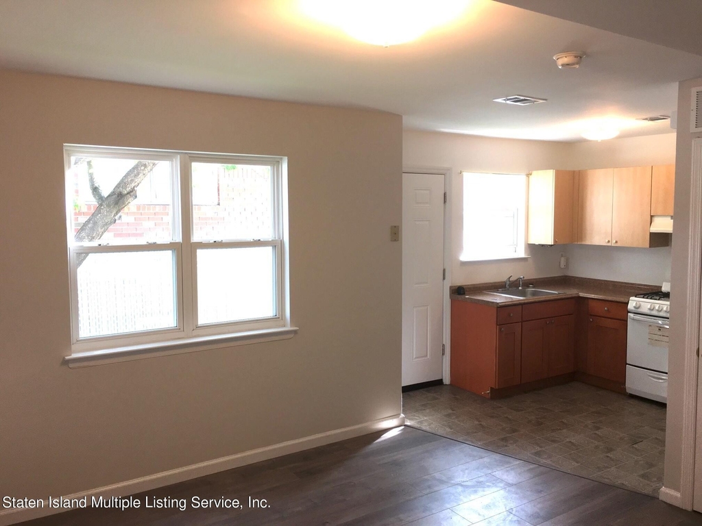 225 Hull Avenue - Photo 1